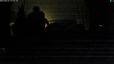 不肯开灯是不行的